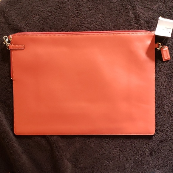 Coach Darcy Leather Metro Tech Pouch, NWT - Picture 2 of 3